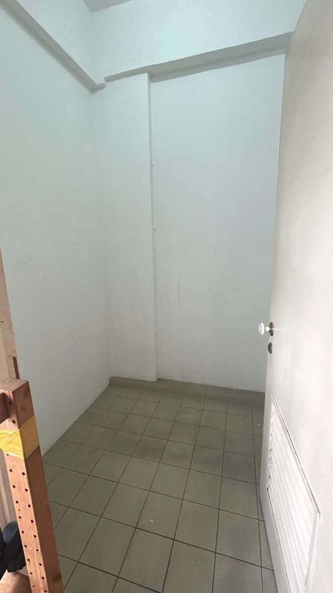 Villas Laguna Room 8 / Compact Utility Room